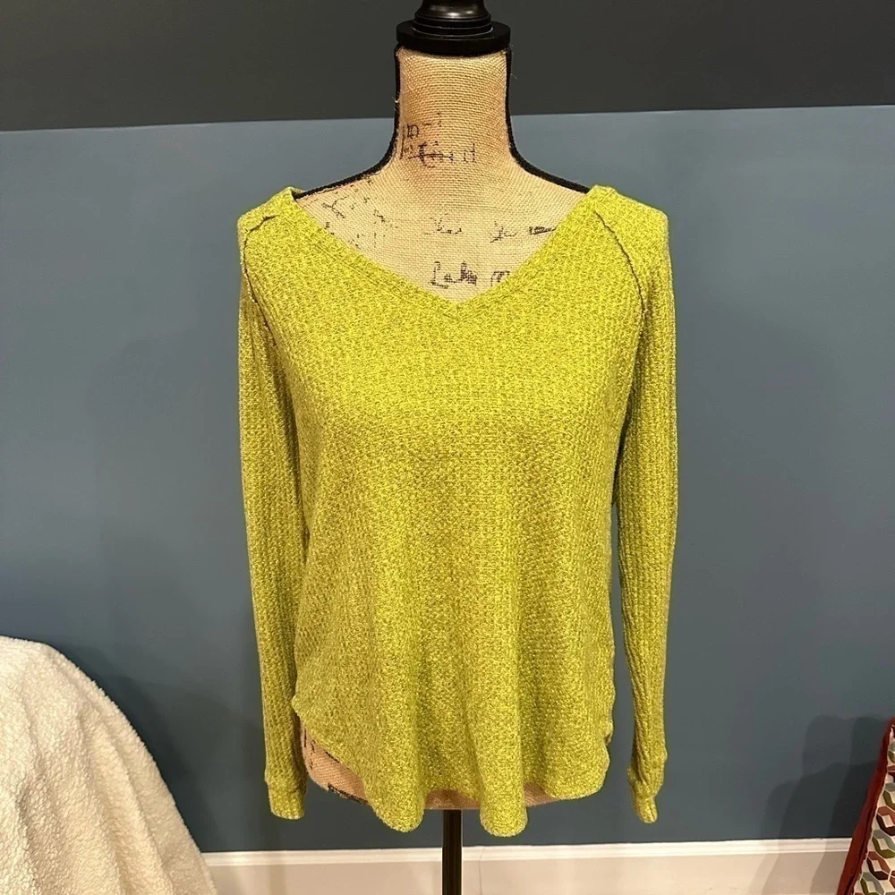 American Eagle sweater - Picture 1 of 5